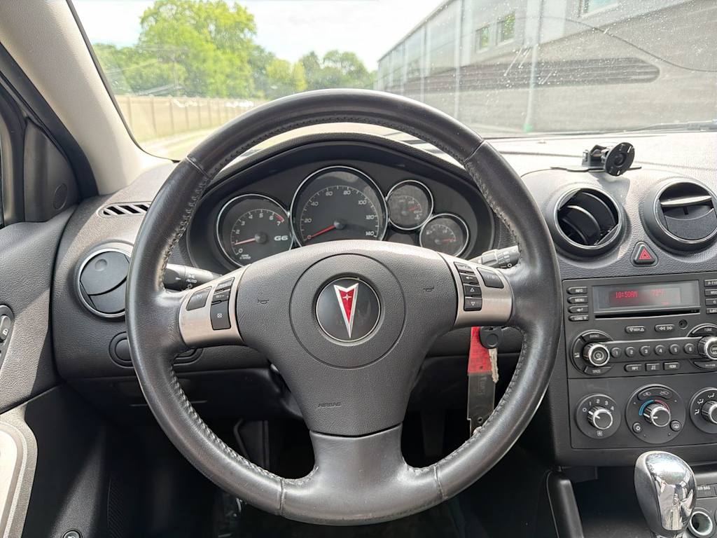 Thumbnail: 2009 Pontiac G6 - 9