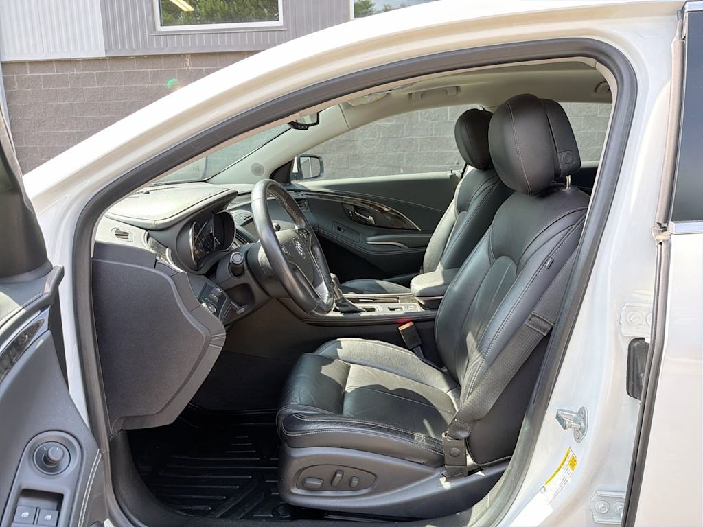 Thumbnail: 2014 Buick LaCrosse - 10