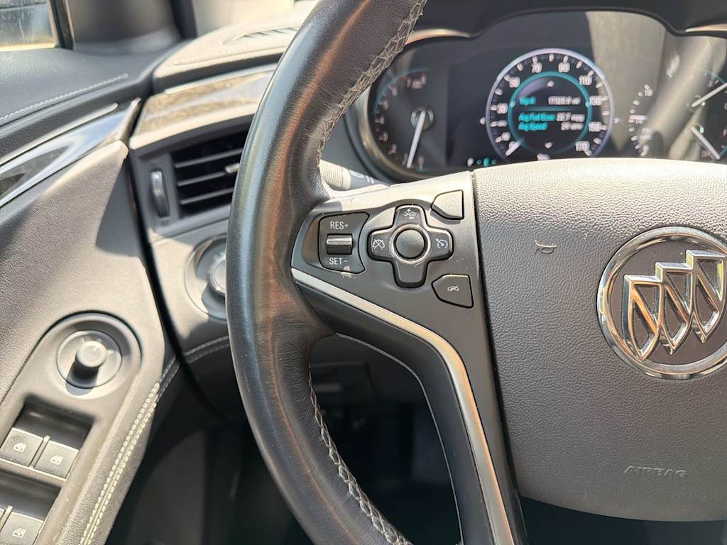 Thumbnail: 2014 Buick LaCrosse - 32