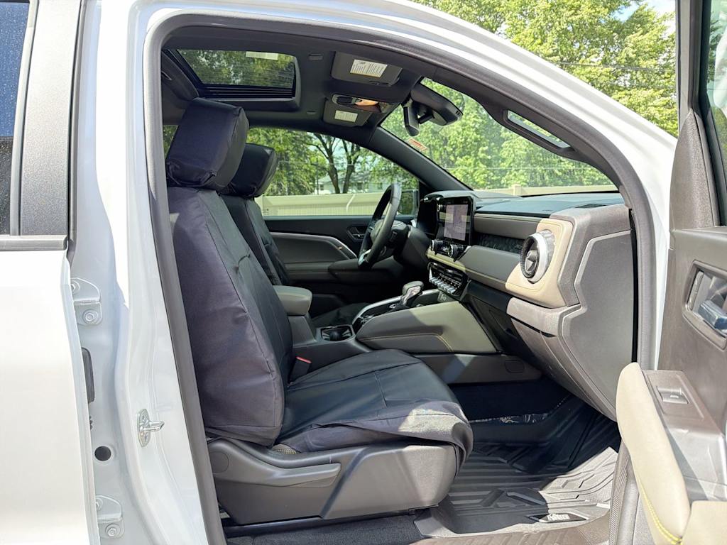 Thumbnail: 2025 Chevrolet Colorado - 11