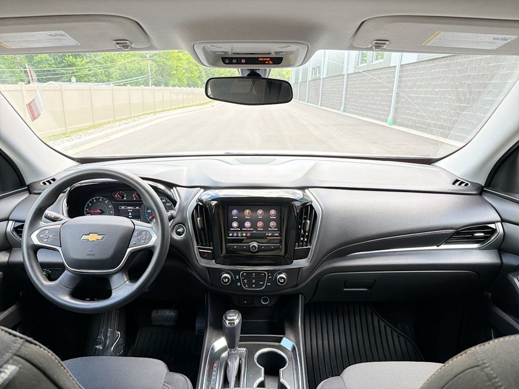 Thumbnail: 2020 Chevrolet Traverse - 2