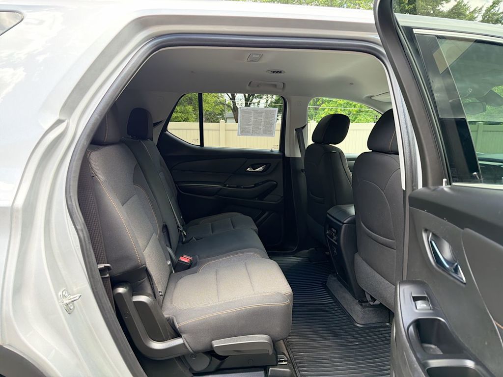 Thumbnail: 2020 Chevrolet Traverse - 30
