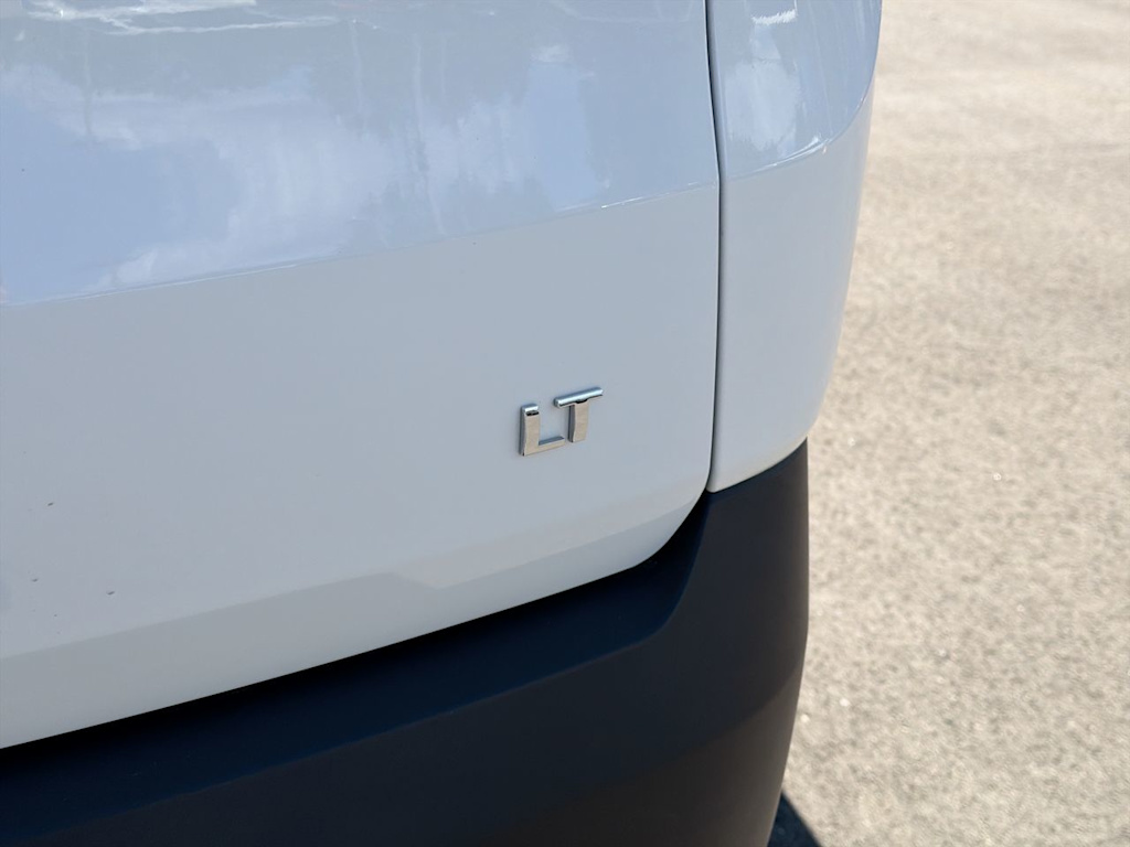 Thumbnail: 2020 Chevrolet Traverse - 27