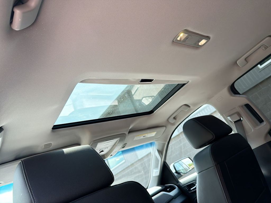 Thumbnail: 2019 Chevrolet Tahoe - 29