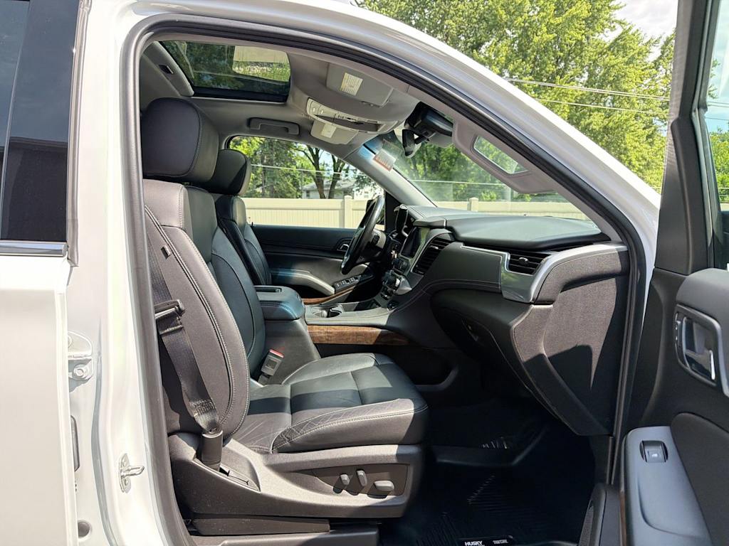 Thumbnail: 2019 Chevrolet Tahoe - 11
