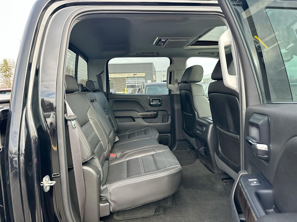 Thumbnail: 2015 GMC Sierra 2500 - 31