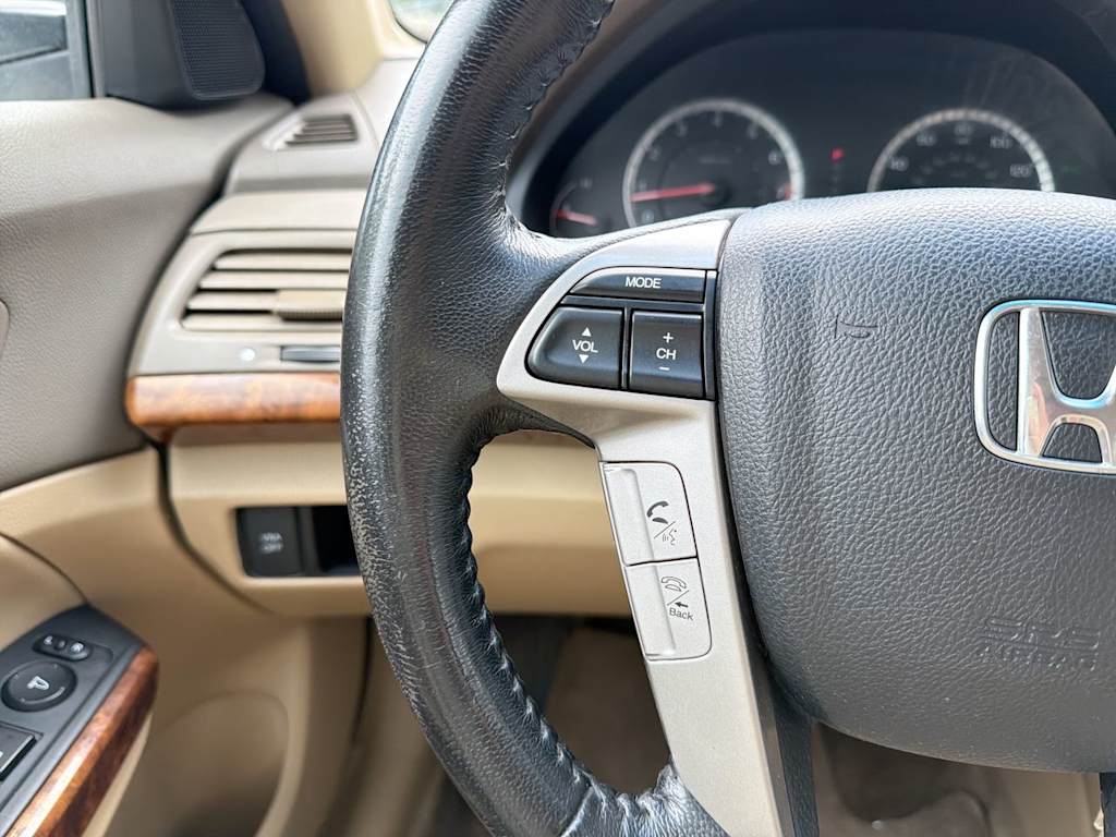 Thumbnail: 2010 Honda Accord - 31