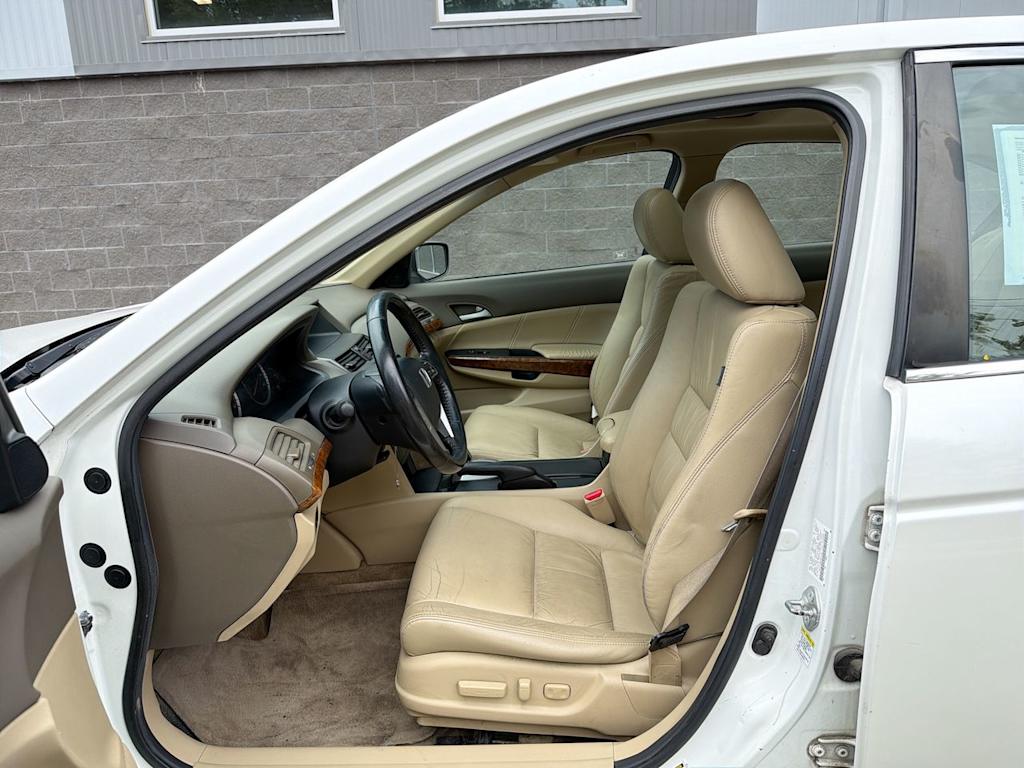 Thumbnail: 2010 Honda Accord - 10