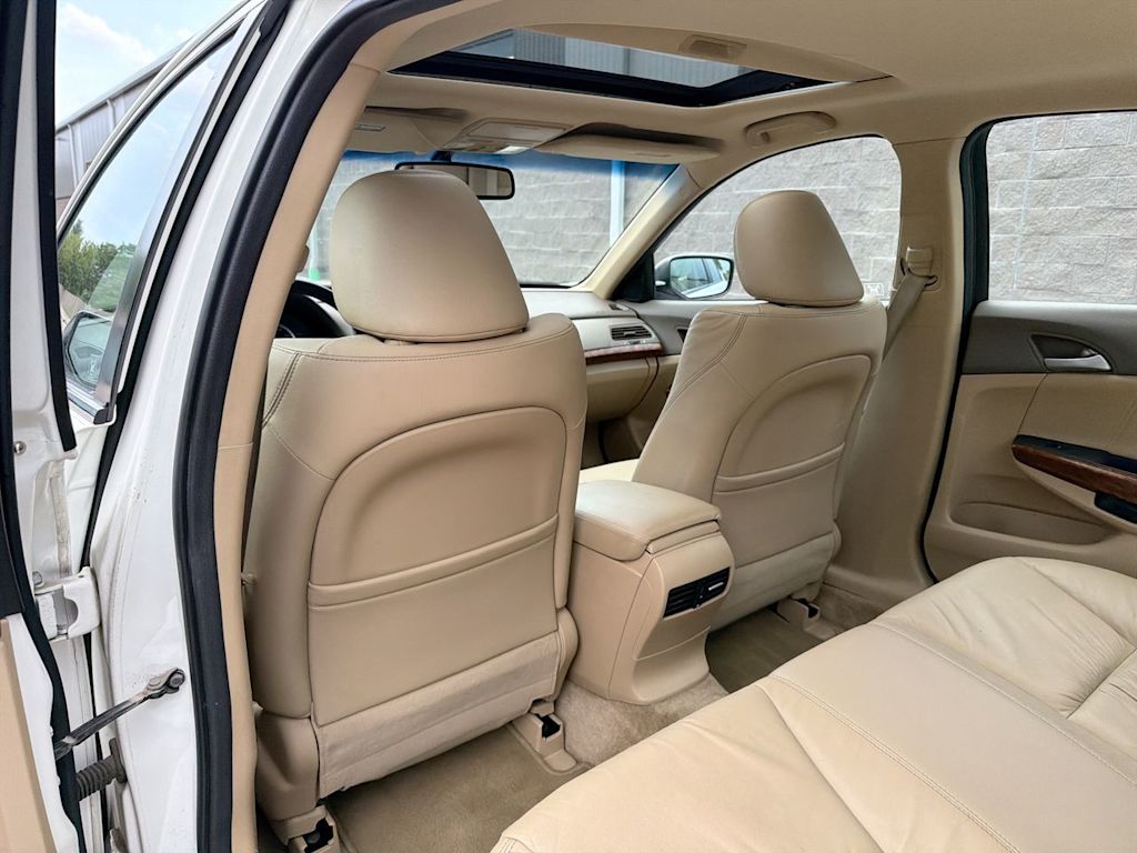 Thumbnail: 2010 Honda Accord - 12