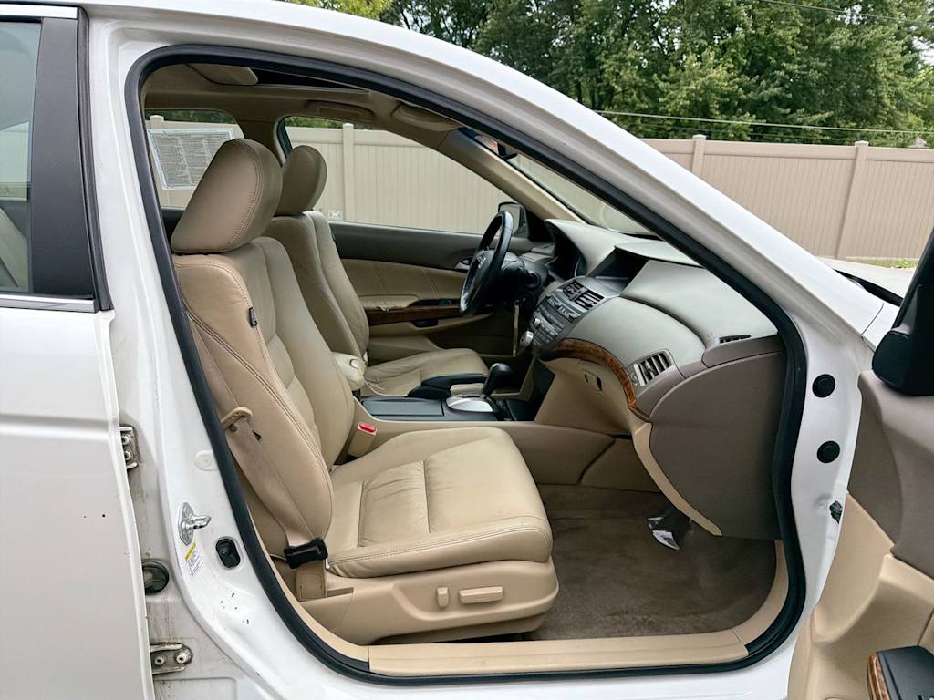 Thumbnail: 2010 Honda Accord - 11