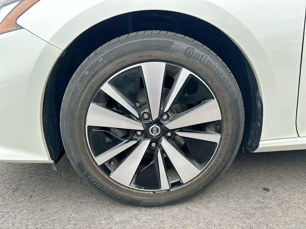 Thumbnail: 2019 Nissan Altima - 8