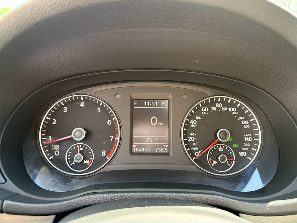Thumbnail: 2014 Volkswagen Passat - 15