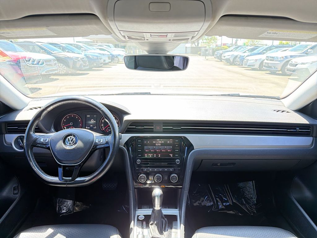 Thumbnail: 2020 Volkswagen Passat - 2