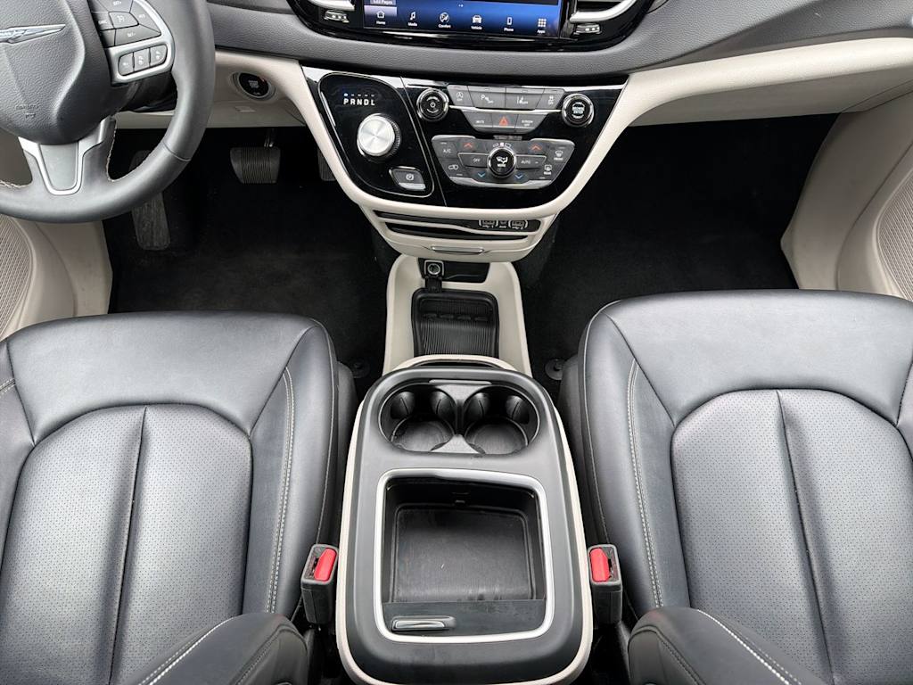 Thumbnail: 2024 Chrysler Pacifica - 14