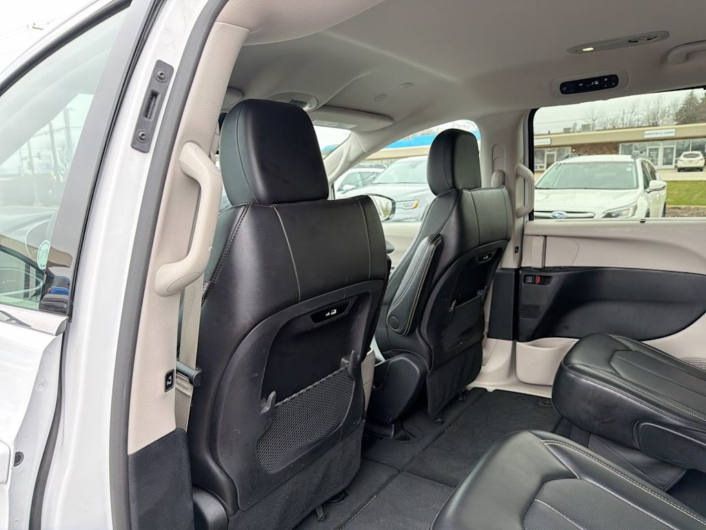 Thumbnail: 2024 Chrysler Pacifica - 12