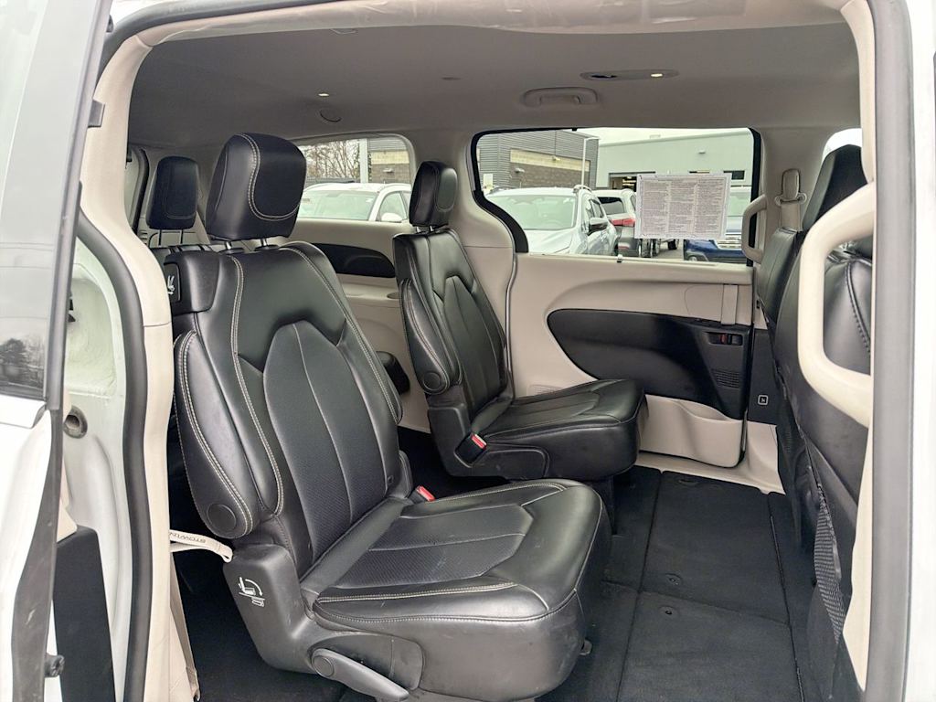 Thumbnail: 2024 Chrysler Pacifica - 29