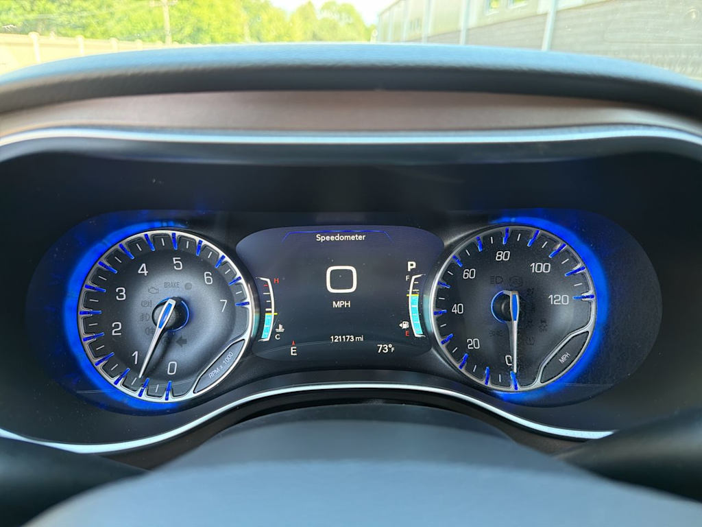 Thumbnail: 2017 Chrysler Pacifica - 14