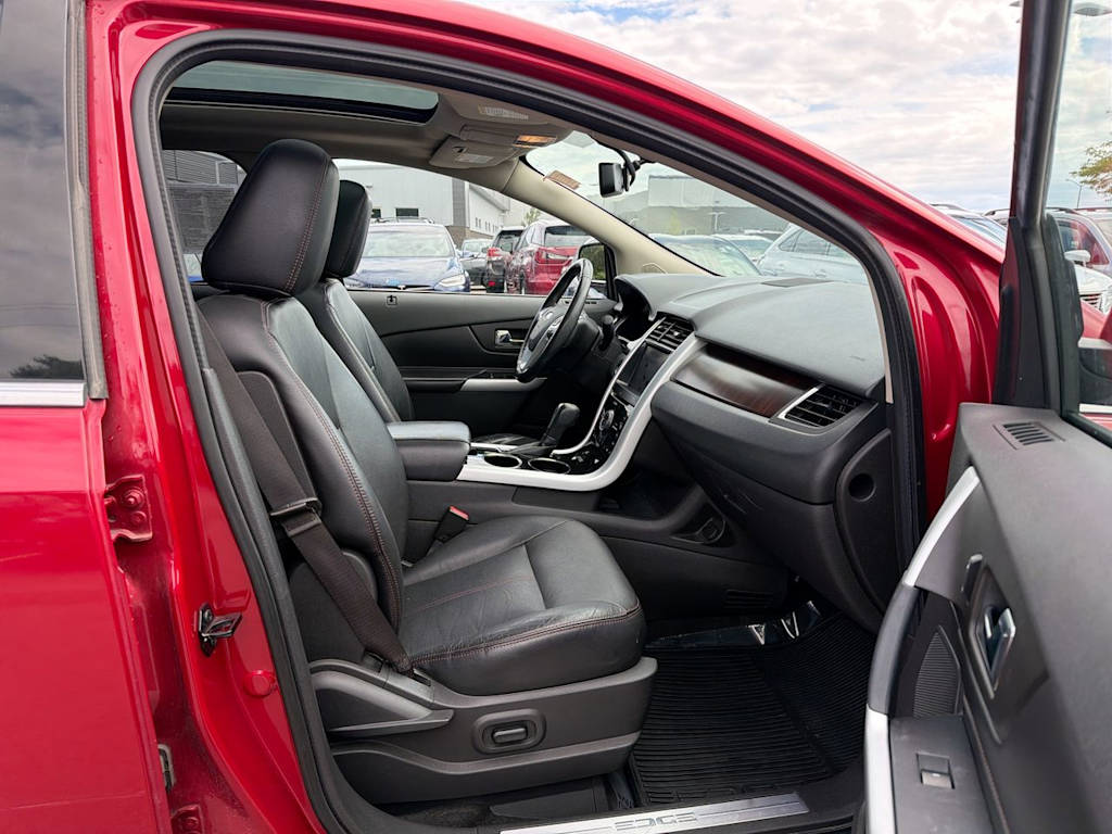 Thumbnail: 2011 Ford Edge - 11