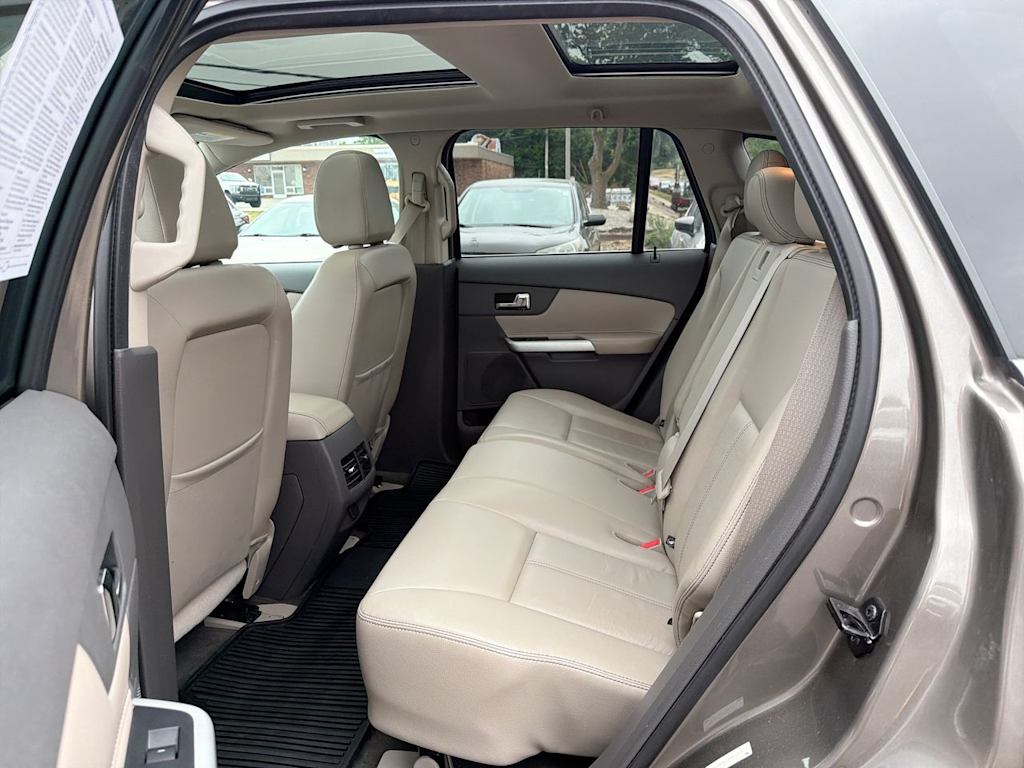 Thumbnail: 2013 Ford Edge - 31
