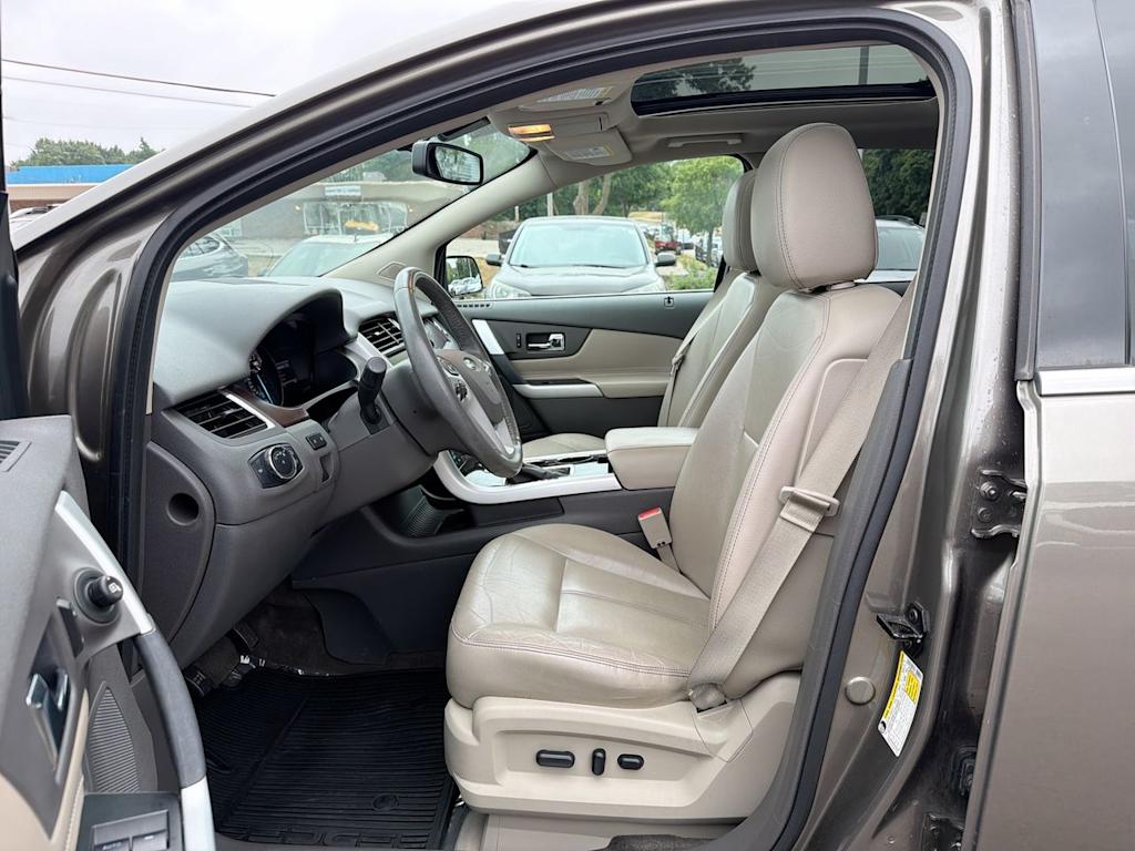Thumbnail: 2013 Ford Edge - 10