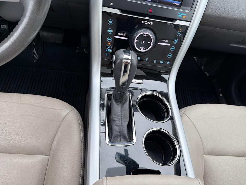 Thumbnail: 2013 Ford Edge - 14