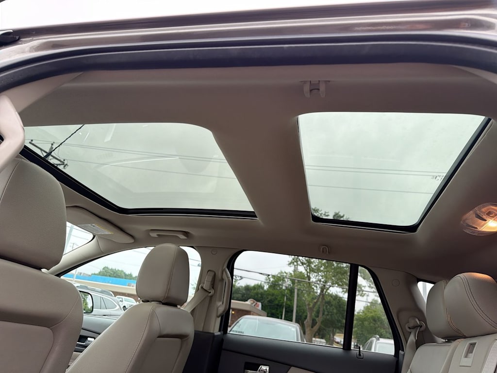 Thumbnail: 2013 Ford Edge - 30