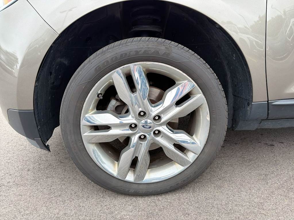 Thumbnail: 2013 Ford Edge - 8