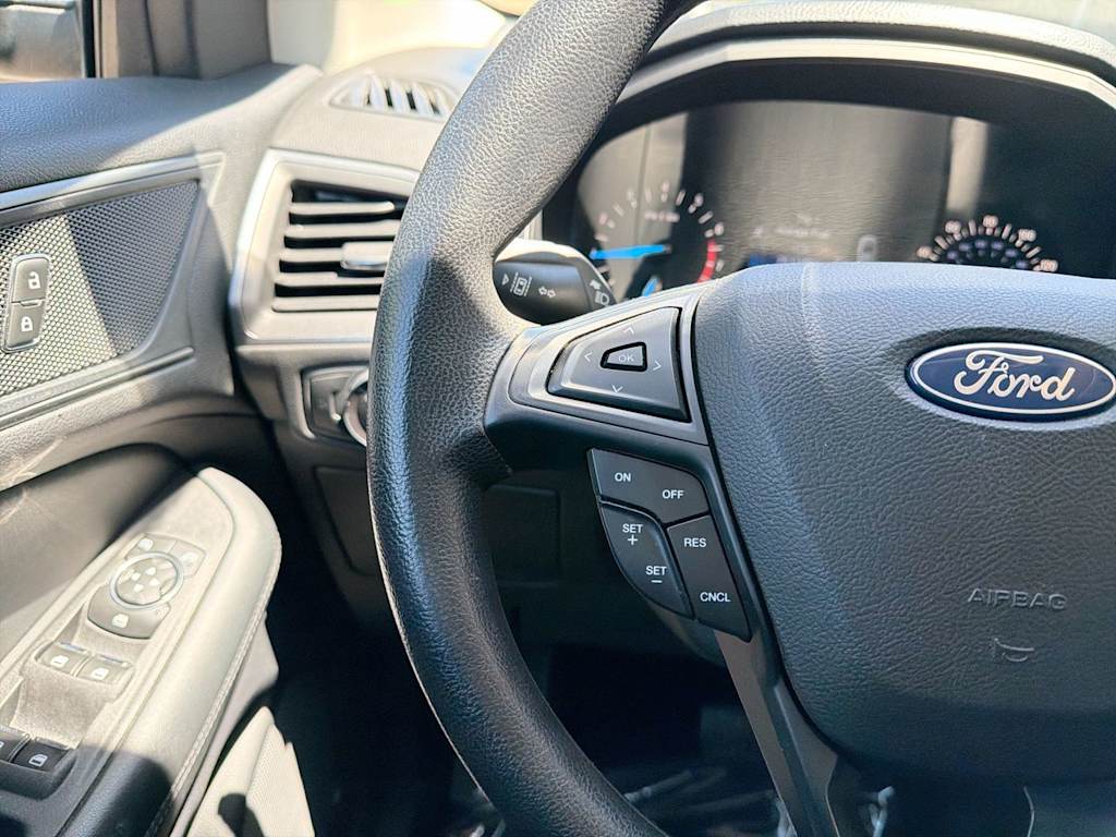 Thumbnail: 2020 Ford Edge - 32
