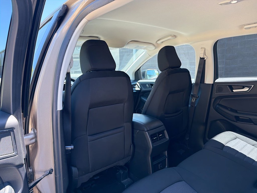 Thumbnail: 2020 Ford Edge - 12