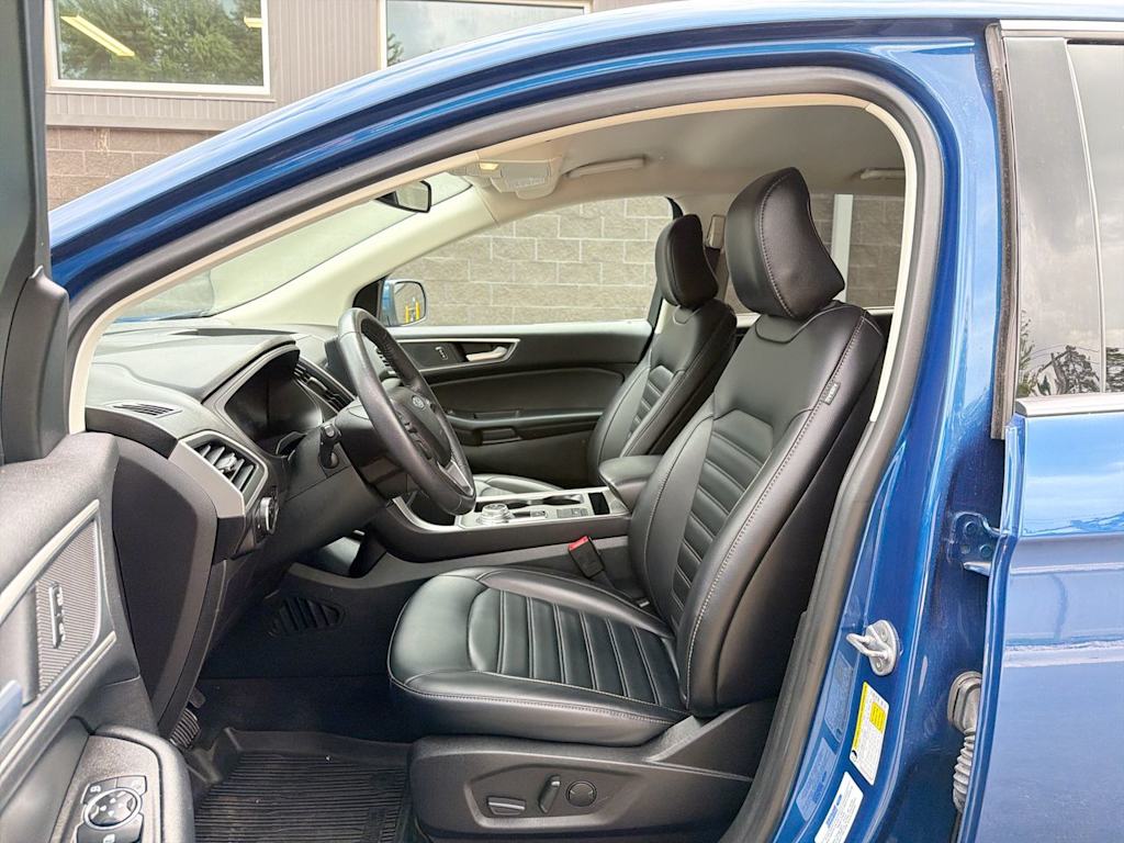 Thumbnail: 2023 Ford Edge - 10