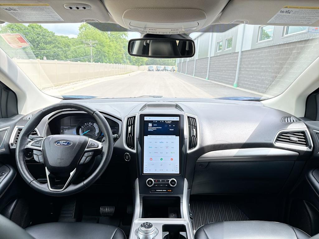 Thumbnail: 2023 Ford Edge - 2