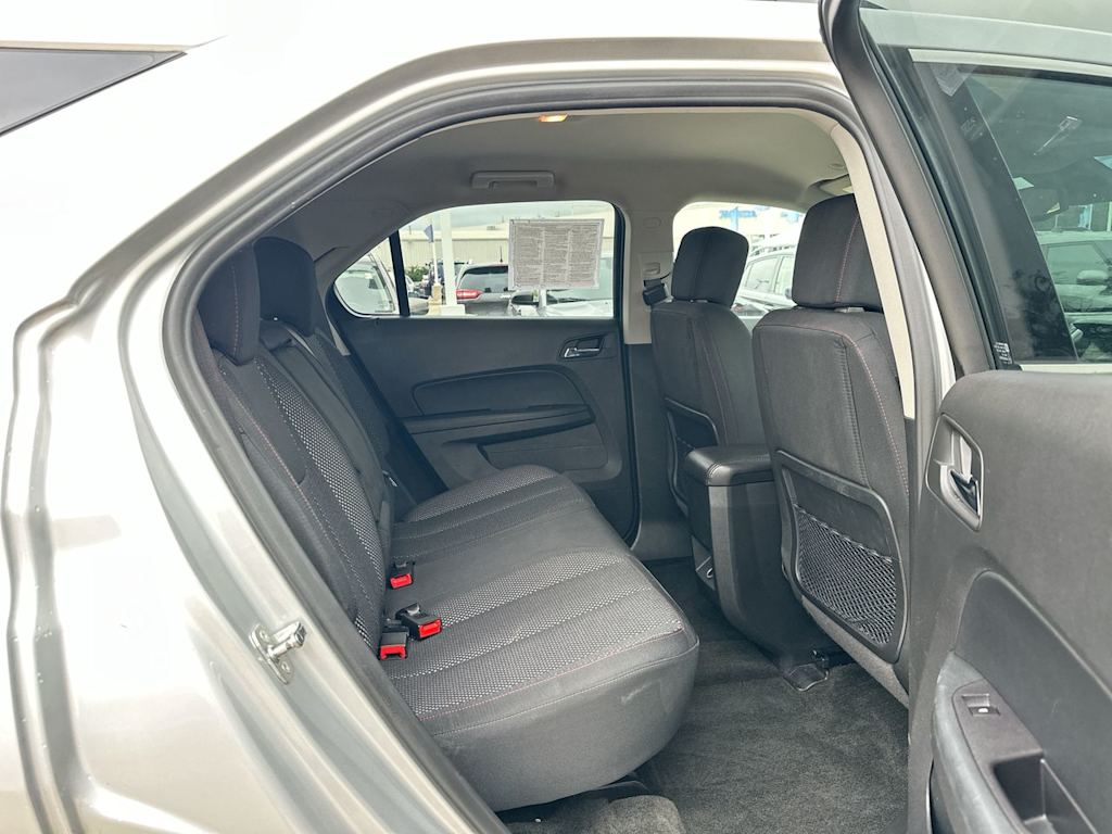 Thumbnail: 2017 Chevrolet Equinox - 33