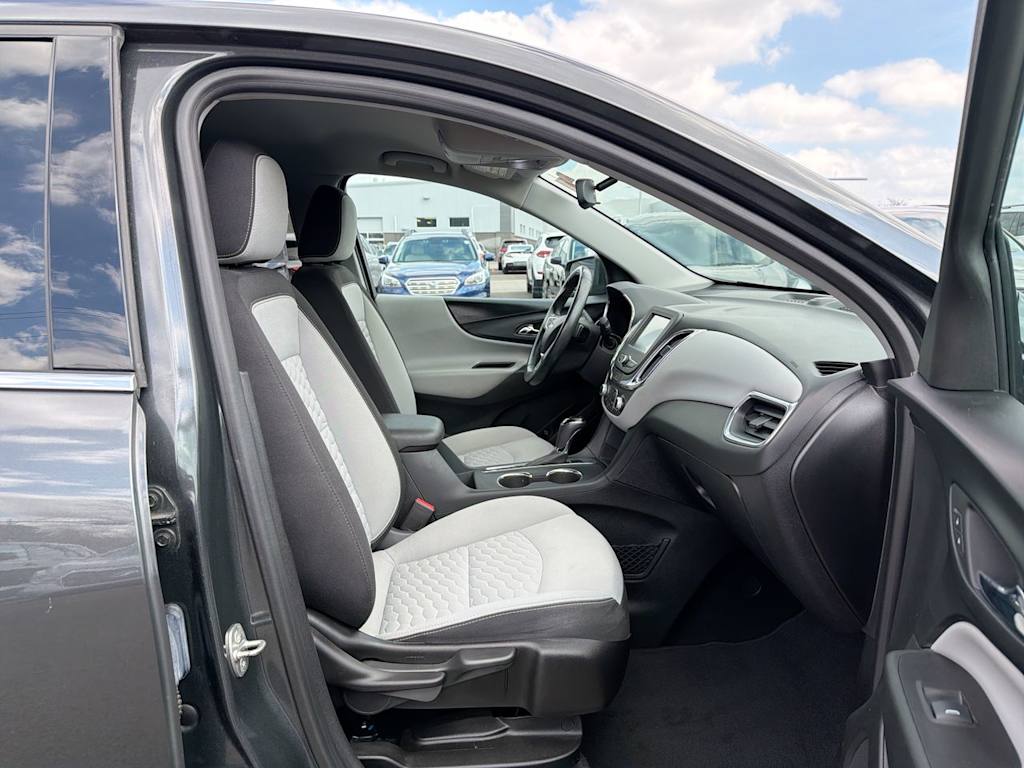 Thumbnail: 2018 Chevrolet Equinox - 11