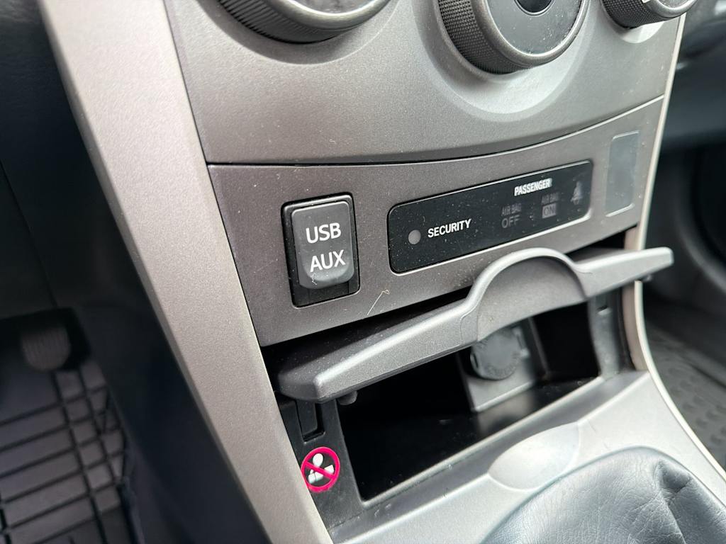 Thumbnail: 2013 Toyota Corolla - 33