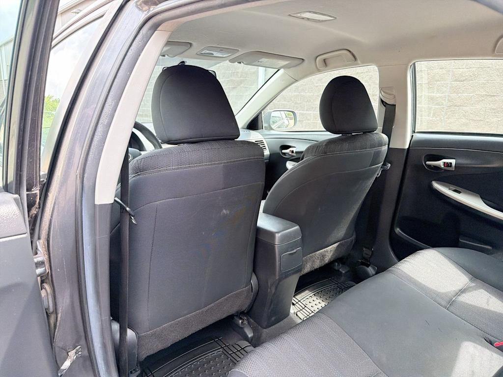 Thumbnail: 2013 Toyota Corolla - 11