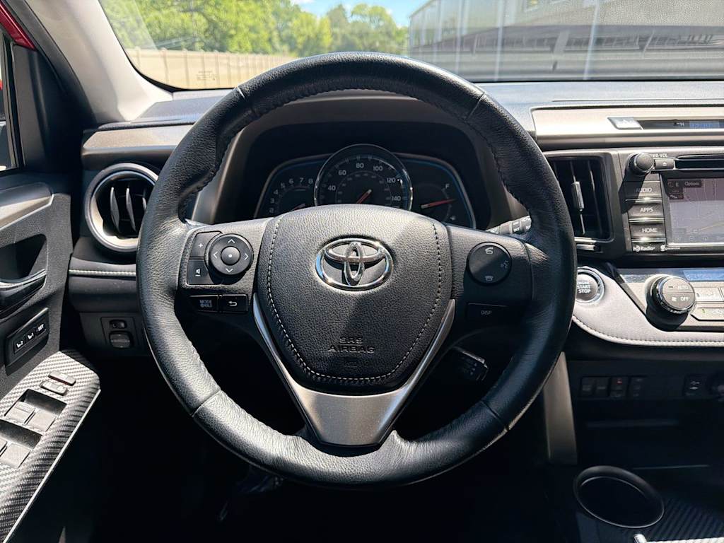 Thumbnail: 2015 Toyota RAV4 - 9