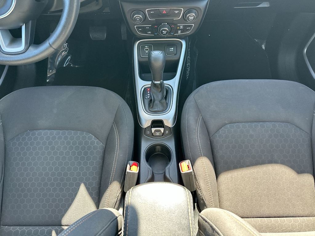 Thumbnail: 2019 Jeep Compass - 14