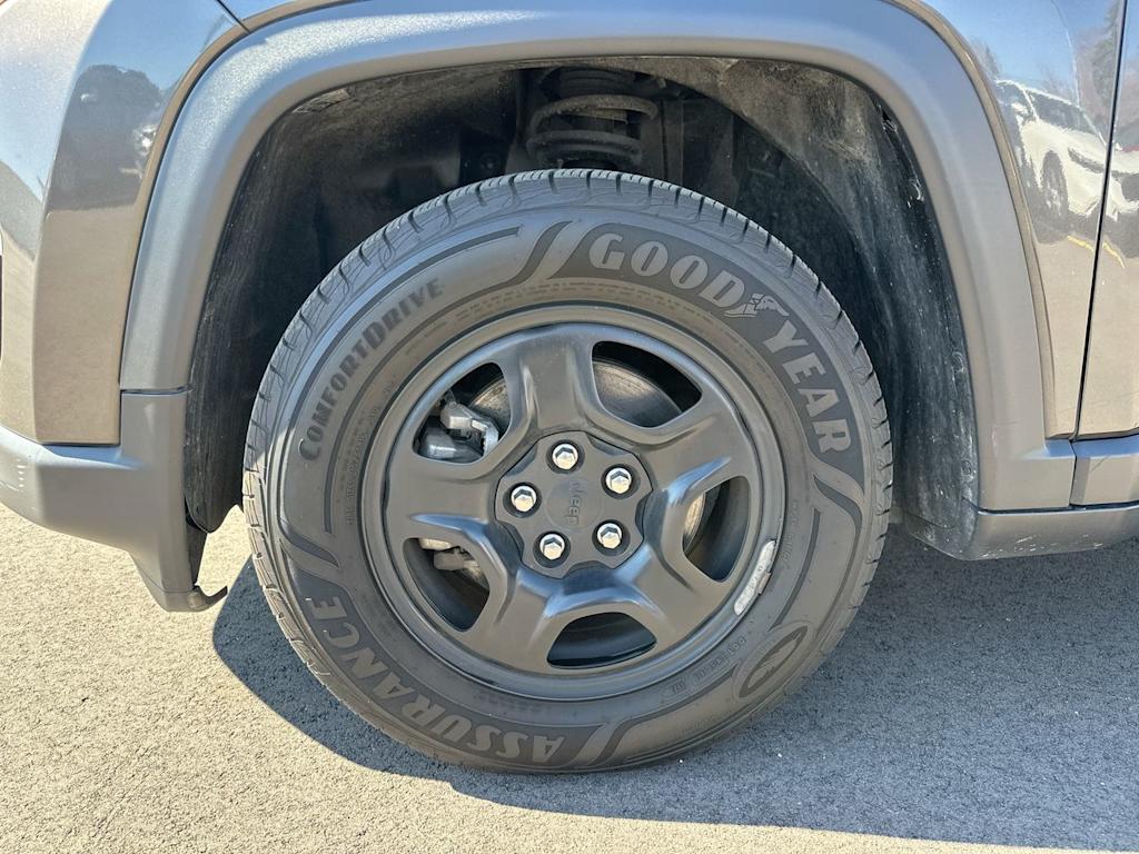 Thumbnail: 2019 Jeep Compass - 8