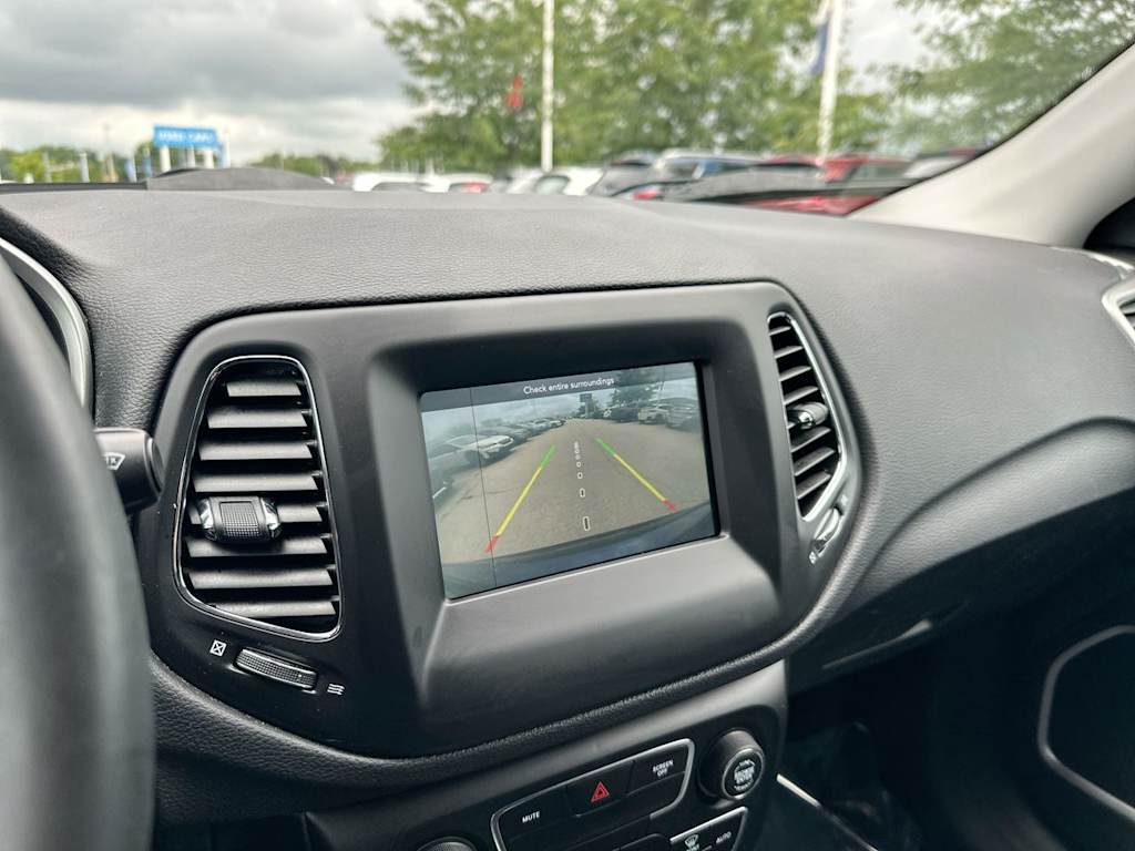 Thumbnail: 2019 Jeep Compass - 12