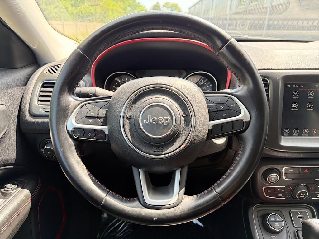 Thumbnail: 2020 Jeep Compass - 9