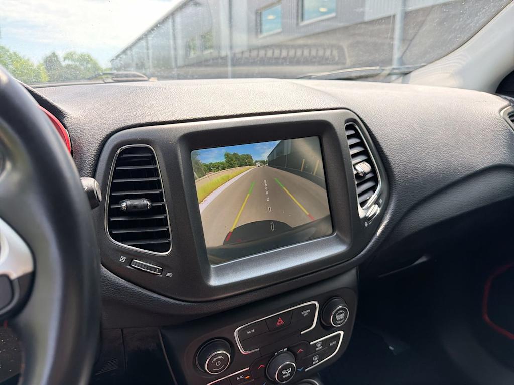 Thumbnail: 2020 Jeep Compass - 13
