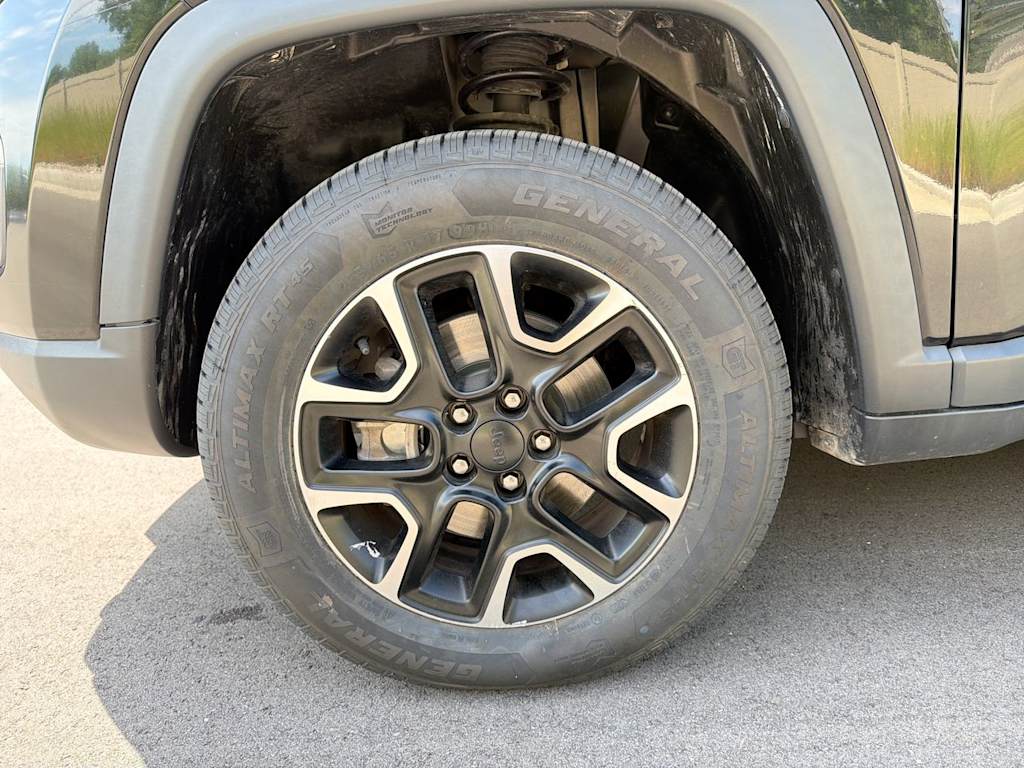 Thumbnail: 2020 Jeep Compass - 8