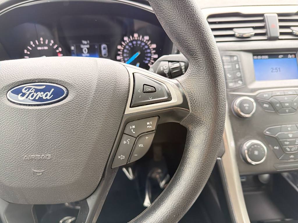 Thumbnail: 2020 Ford Fusion - 33