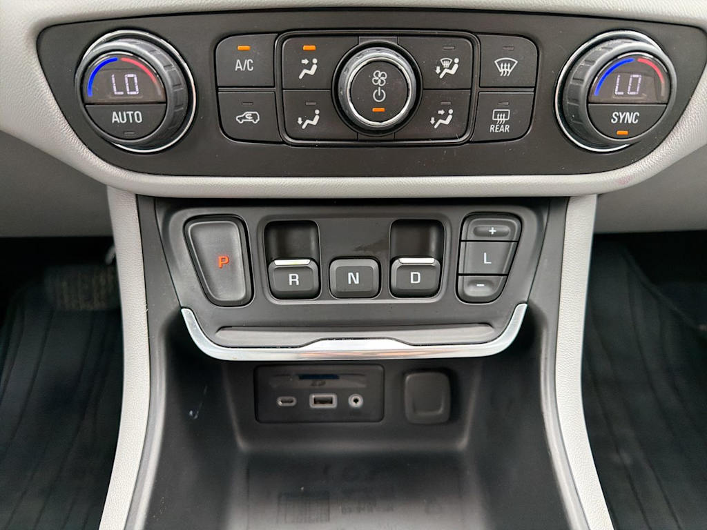 Thumbnail: 2021 GMC Terrain - 34