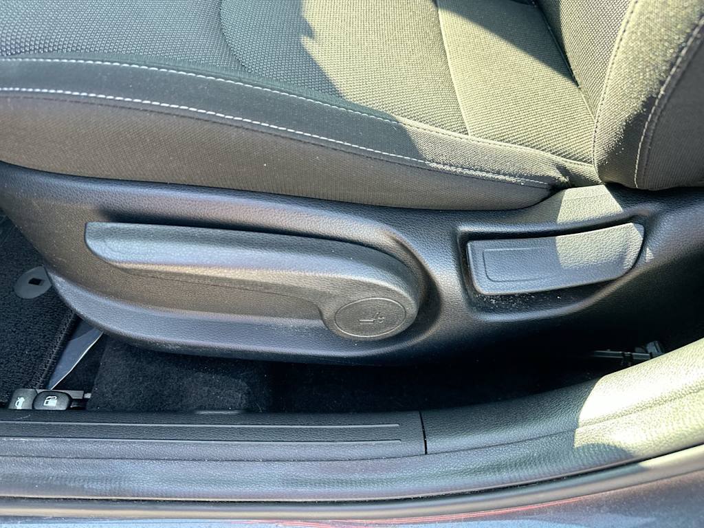 Thumbnail: 2022 Kia Forte - 29