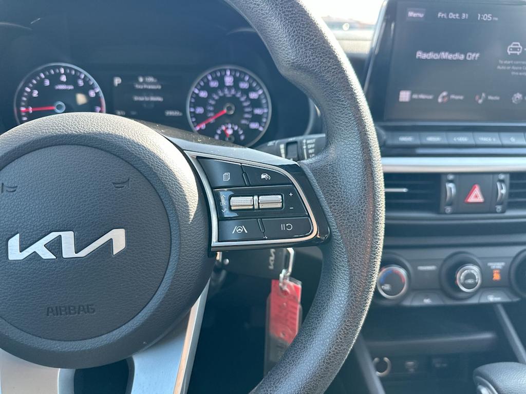 Thumbnail: 2022 Kia Forte - 33