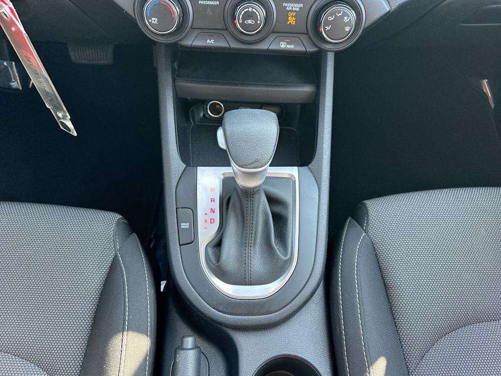 Thumbnail: 2022 Kia Forte - 35