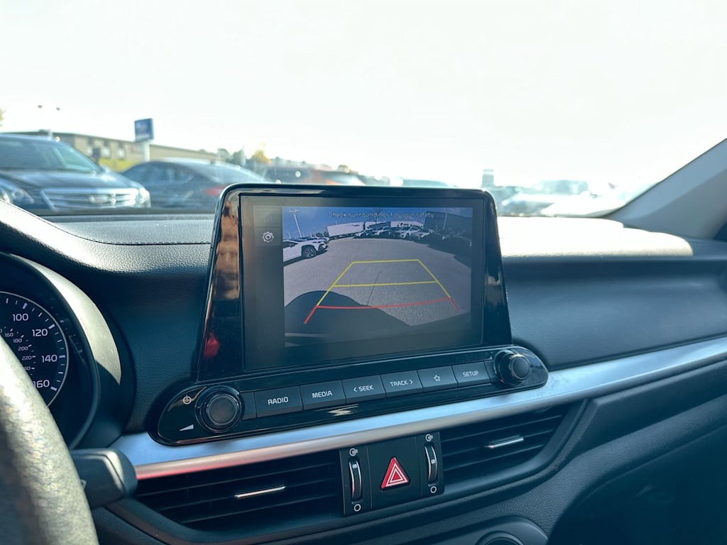 Thumbnail: 2022 Kia Forte - 13