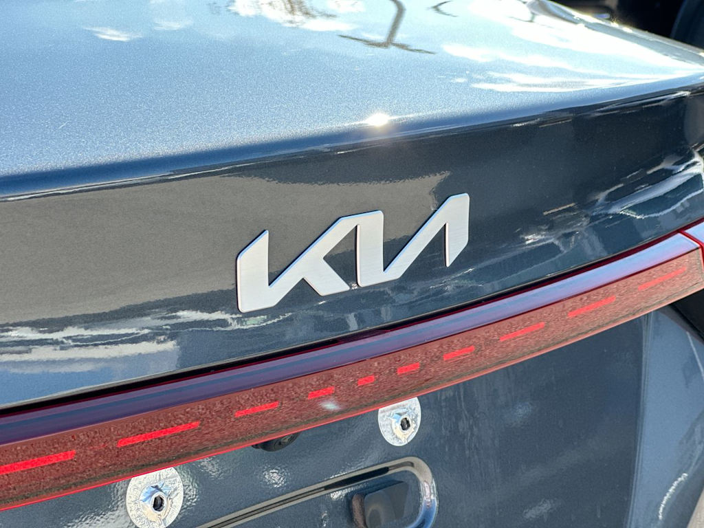 Thumbnail: 2022 Kia Forte - 7