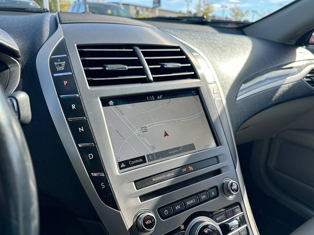 Thumbnail: 2017 Lincoln MKZ - 13